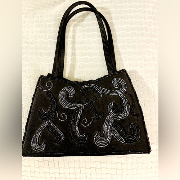A Classy Chic Boutique Handbags - BOUTIQUE BLACK EVENING PURSE W/ BLACK/SILVER SEQUENCE EMBELLISHMENTS NWOT STRAP